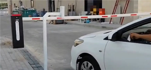  تحكم وأمان أعلى لمداخل السيارات مع بوابة 