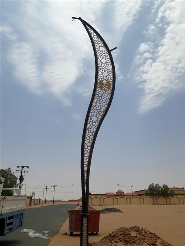 أعمدة انارة شوارع وديكور 