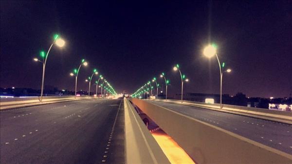 أعمدة الإنارة 