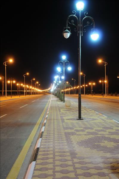 تنفيذ مشاريع انارة الشوارع 